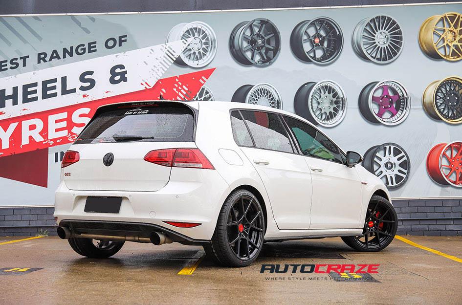 VOLKSWAGEN GOLF KPS MATTE BLACK